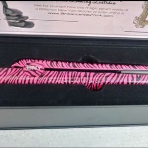 Brilliance New York brand new ceramic hair iron!